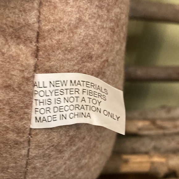 NEW WOODLAND COTTAGE FELTED REINDEER CHRISTMAS GNOME with Beanbag Bottom - Picture 7 of 9